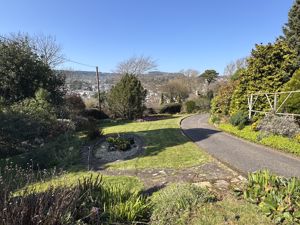 Photo 8- click for photo gallery